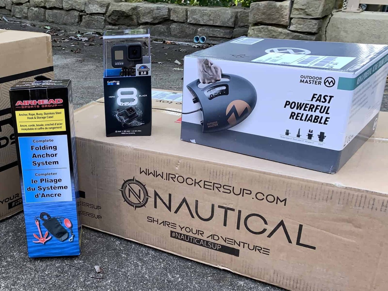 14 MustHave Paddle Board Accessories and How To Use Them